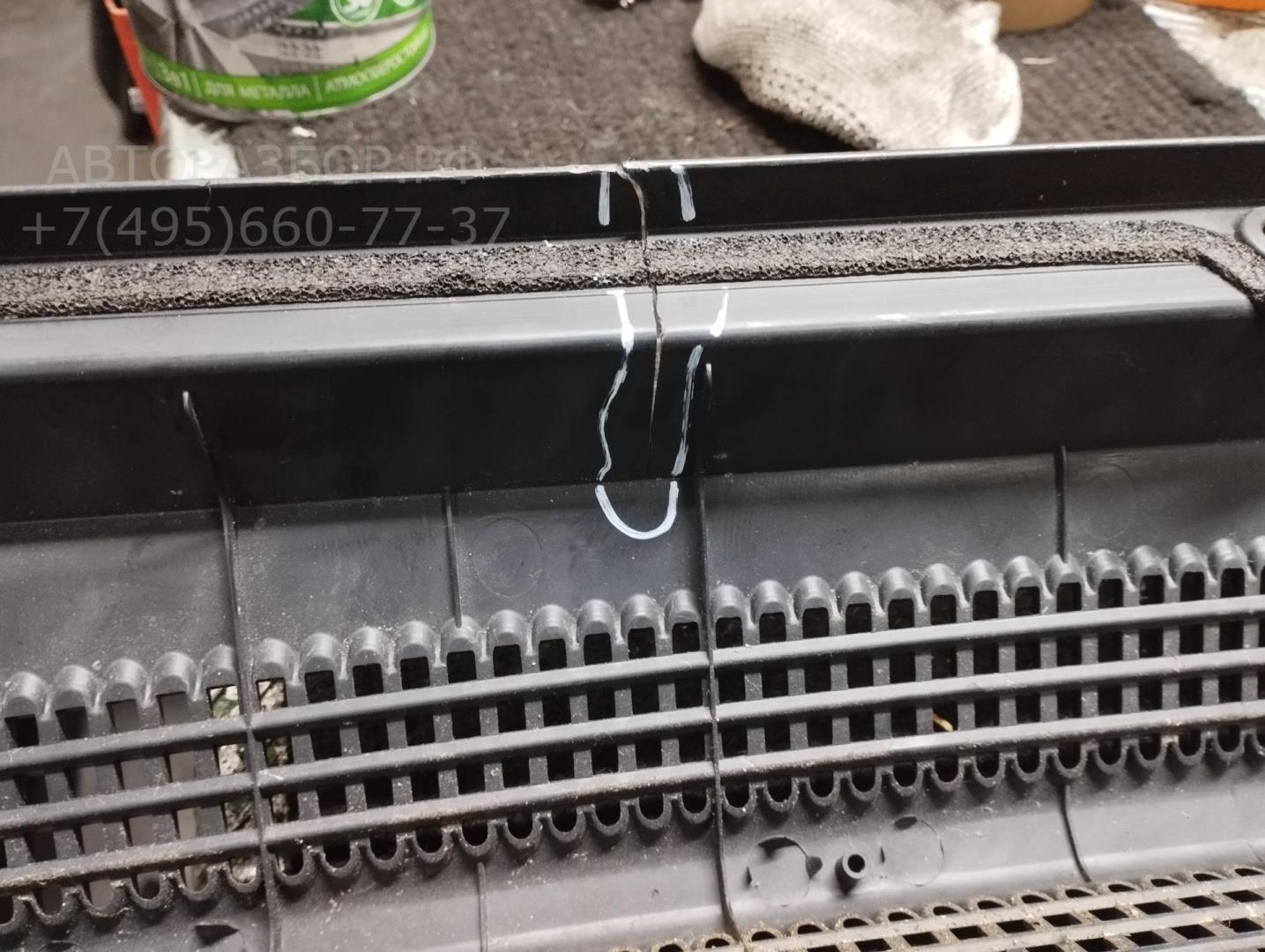 Решетка стеклоочистителей (Жабо)