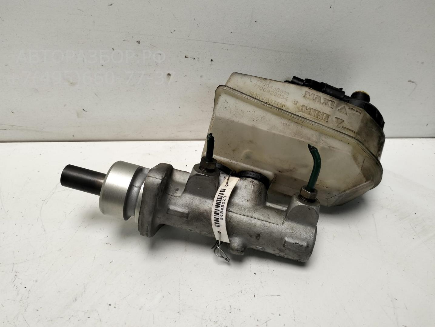 Цилиндр тормозной главный