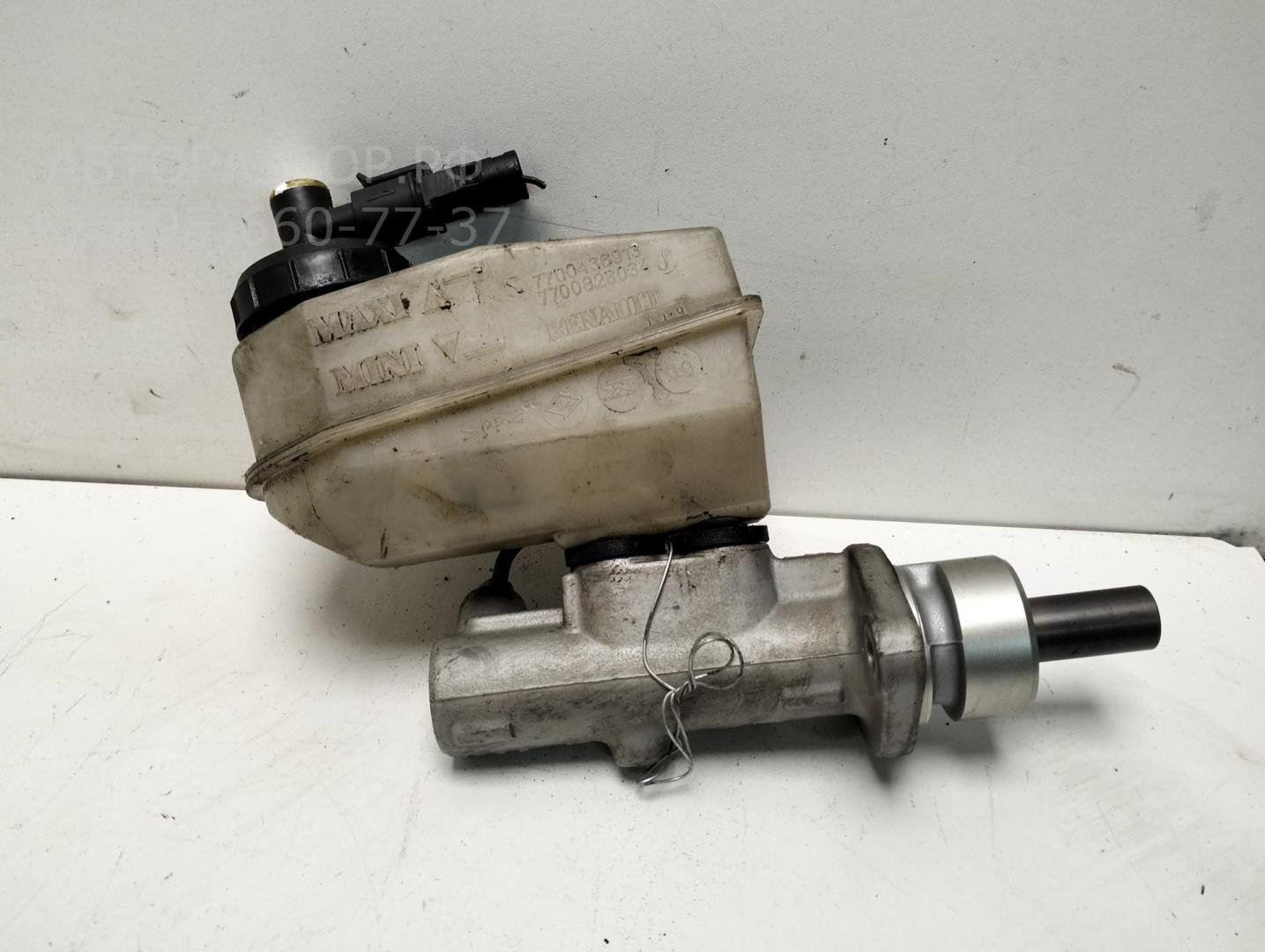 Цилиндр тормозной главный