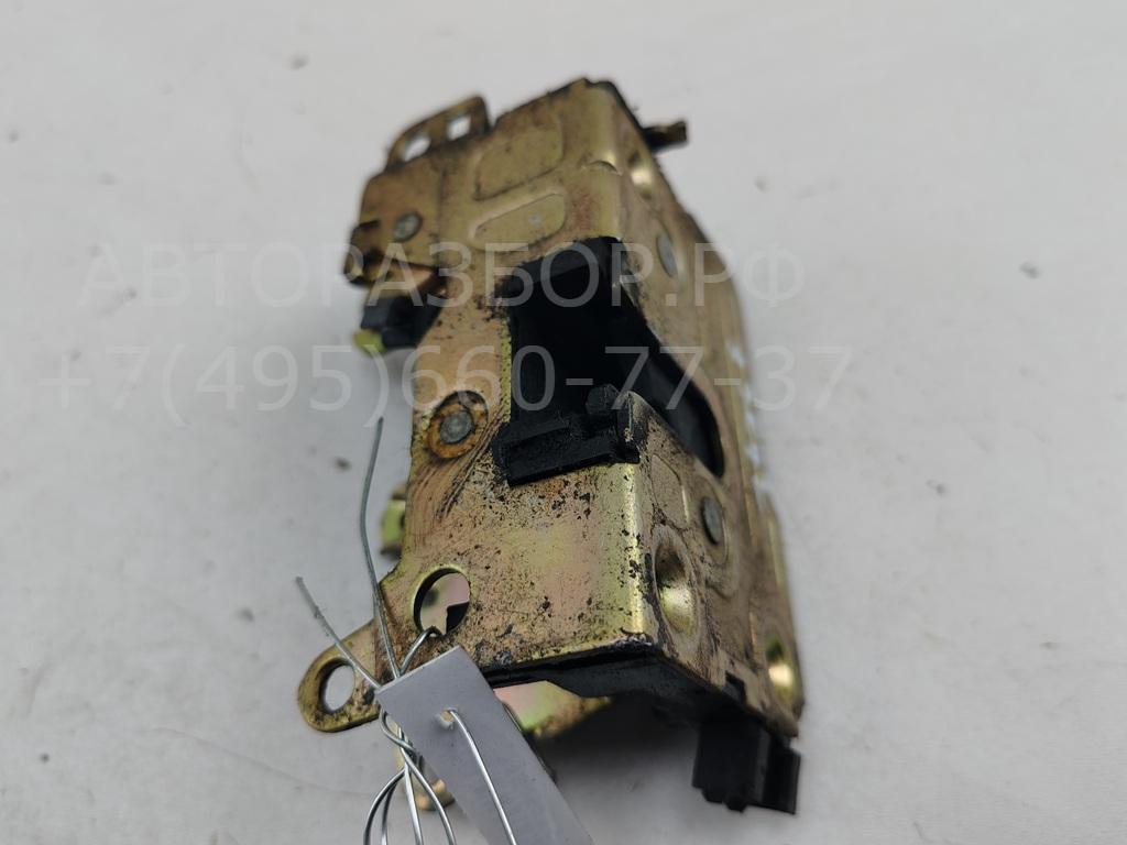 Замок двери задней правой