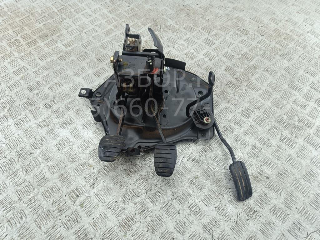 Блок педалей