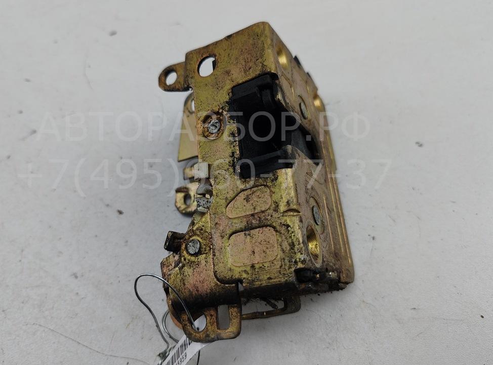 Замок двери задней левой