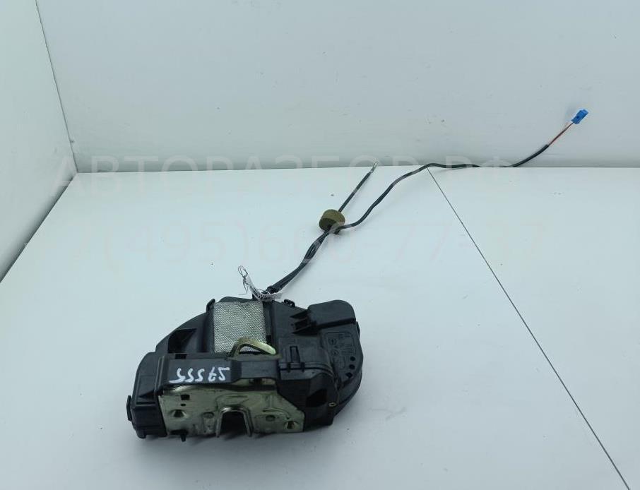 Замок двери задней правой