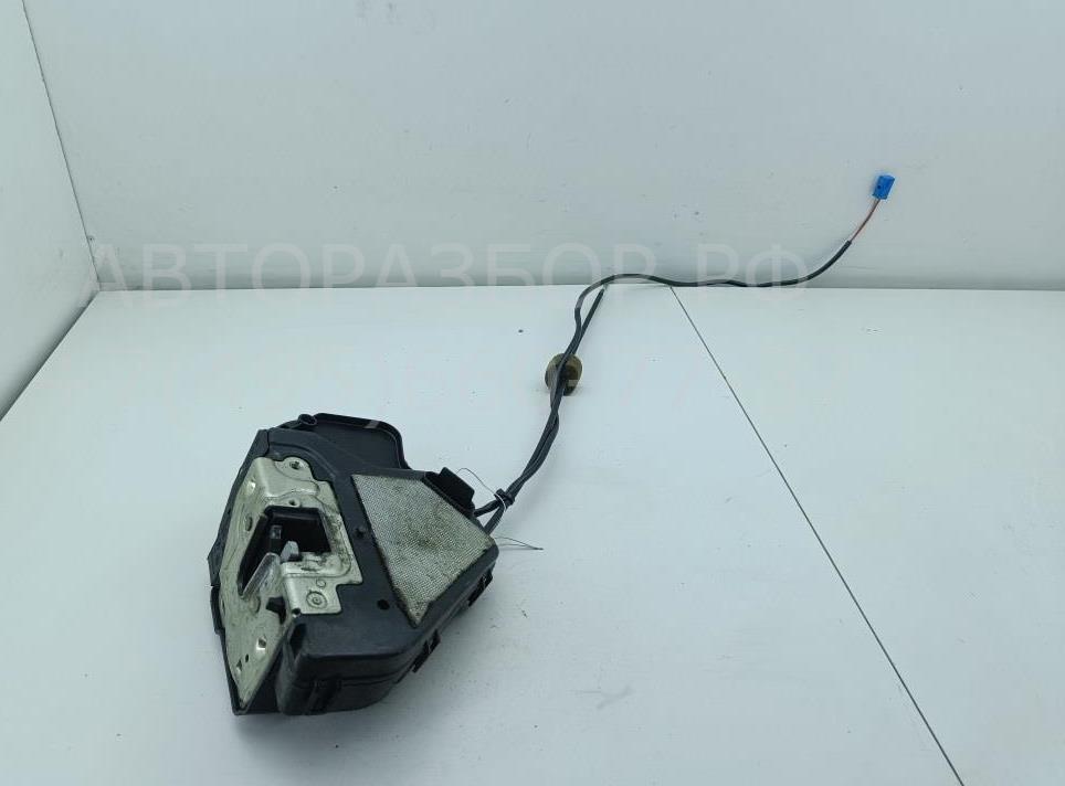 Замок двери задней правой