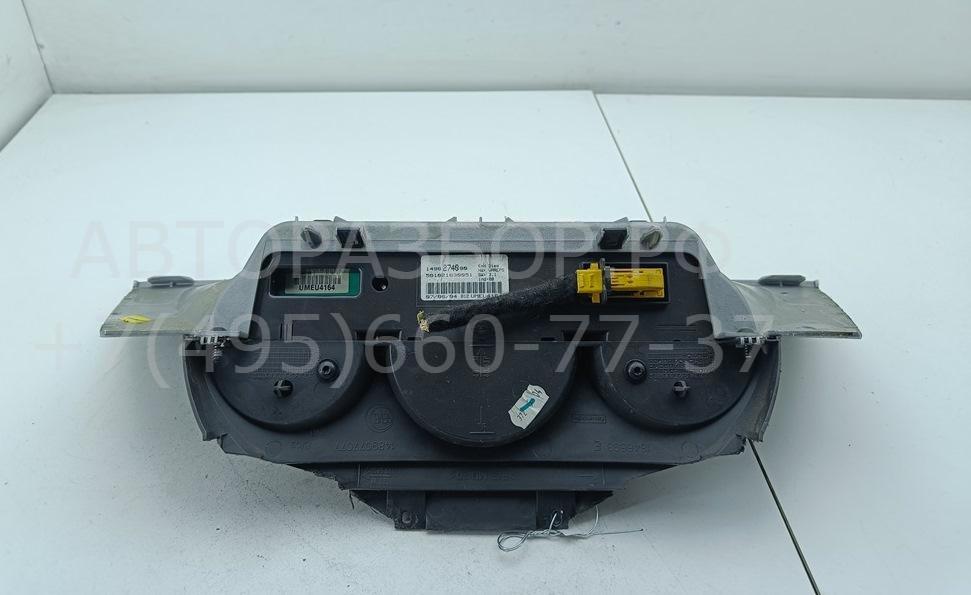 Панель приборов