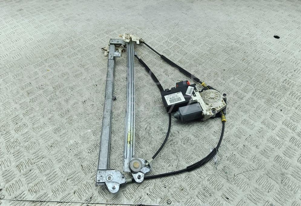 Стеклоподъемник электр. передний правый