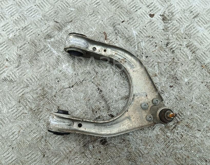 Рычаг передний левый