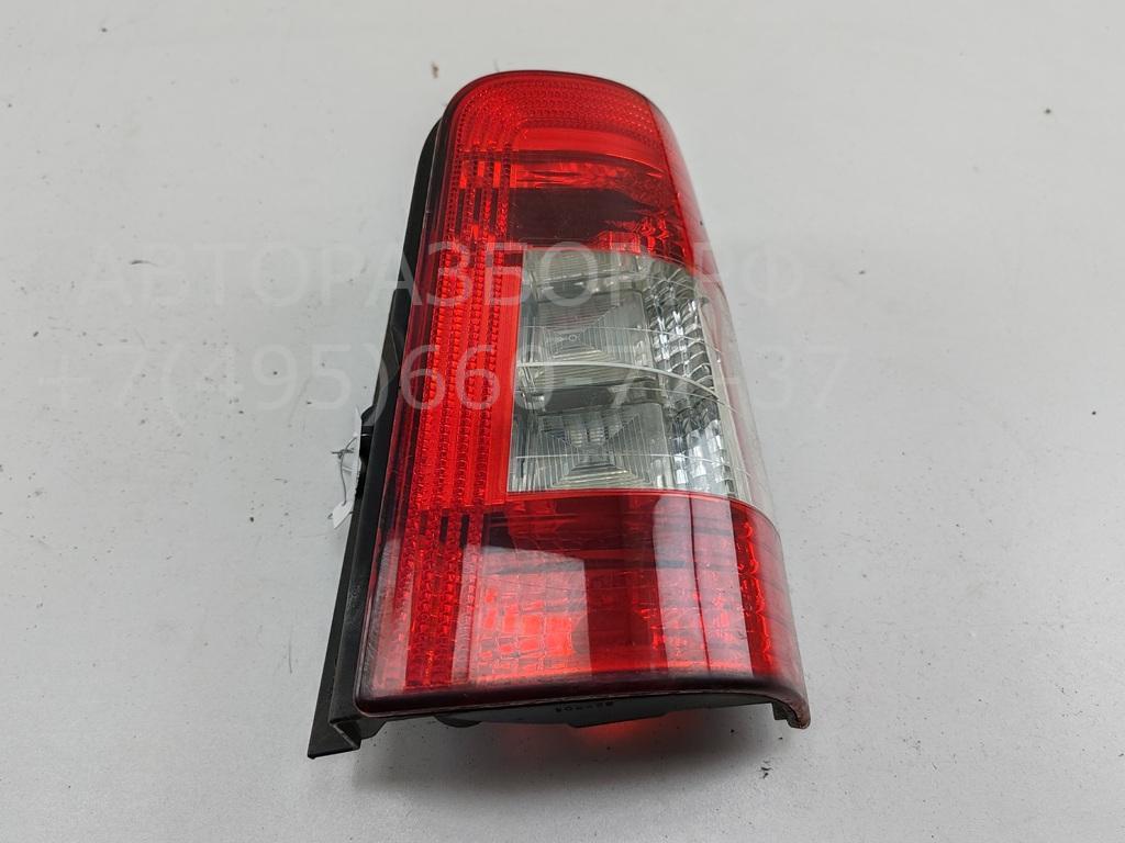 Фонарь задний правый
