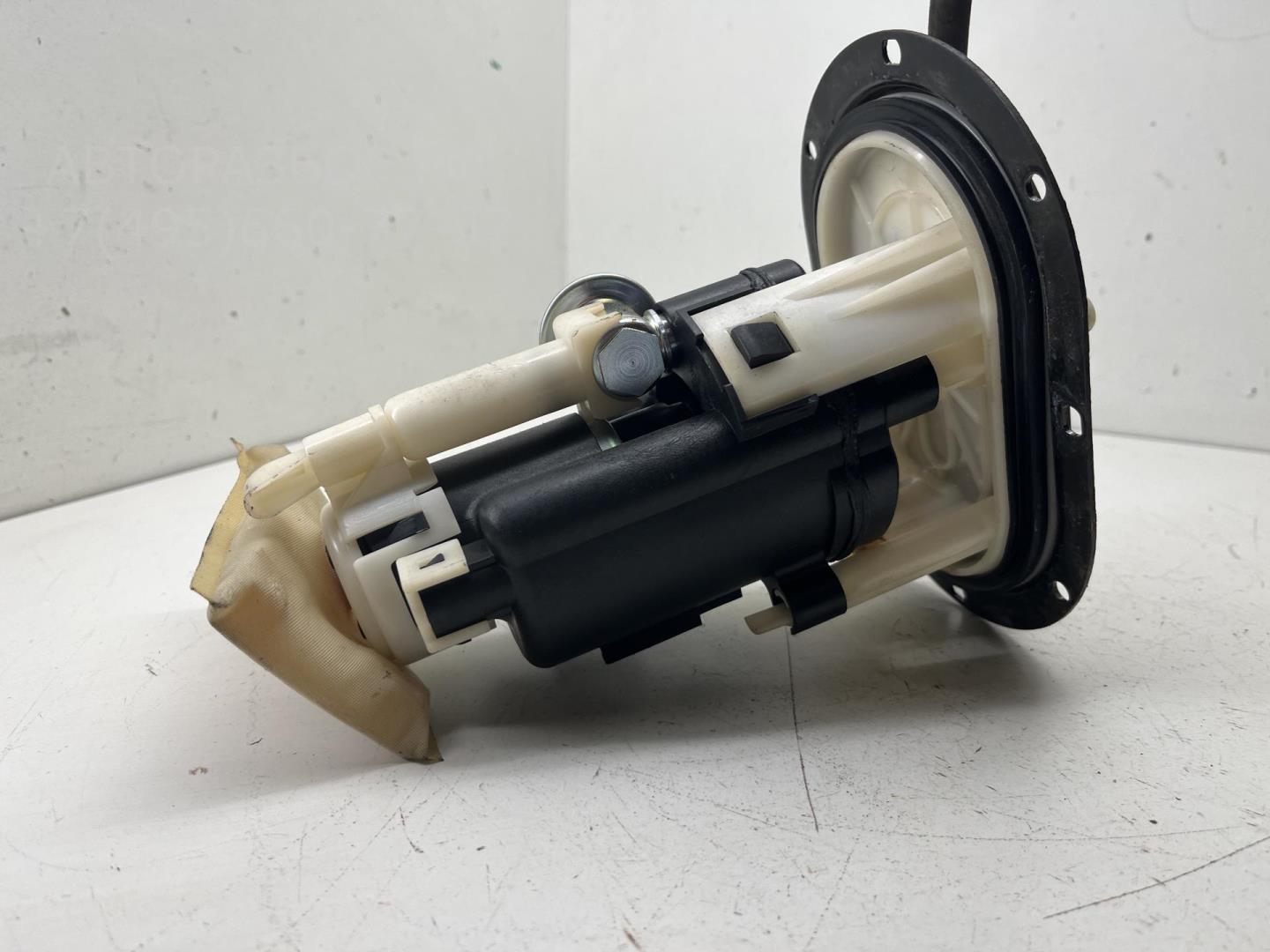 Насос топливный электрический