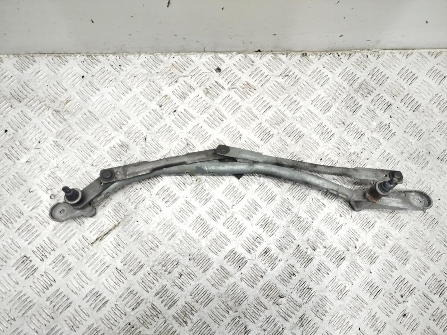 Моторчик стеклоочистителя передний