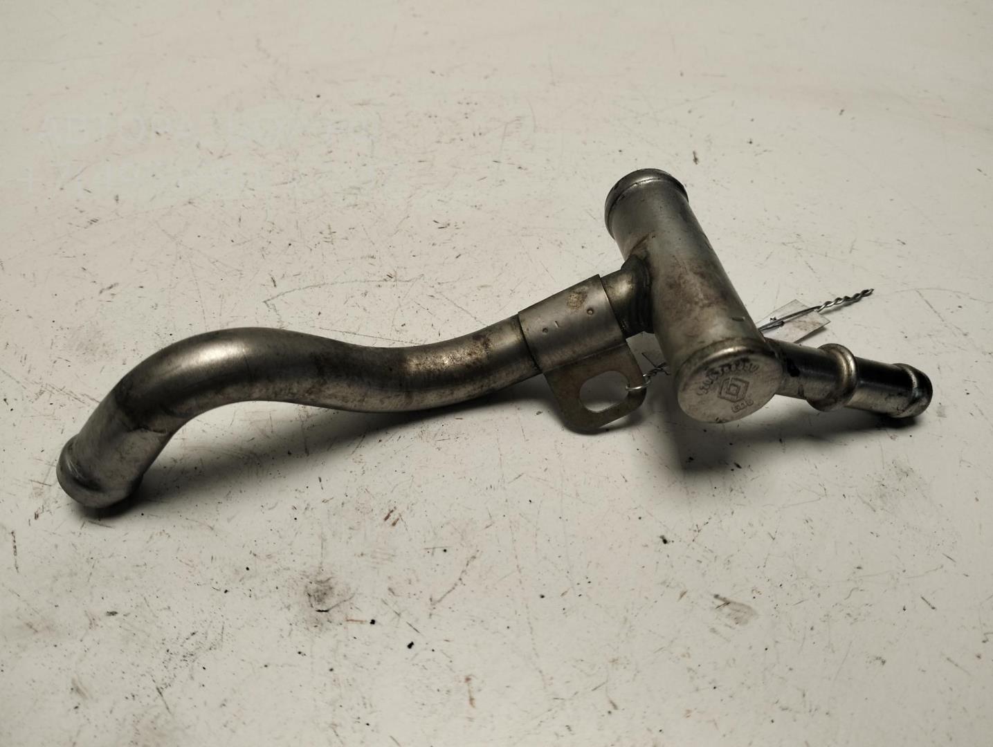 Тройник вентиляции картерных газов