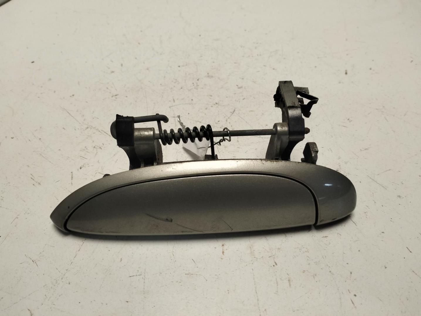 Ручка двери задней наружная левая