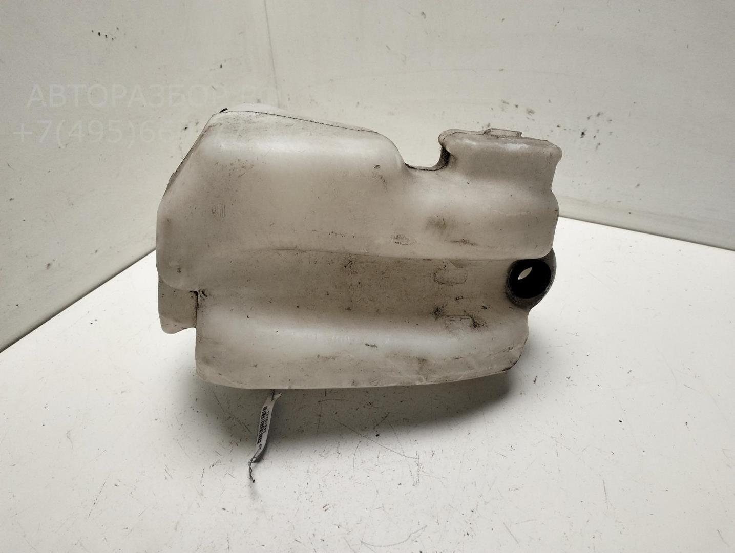 Бачок омывателя лобового стекла