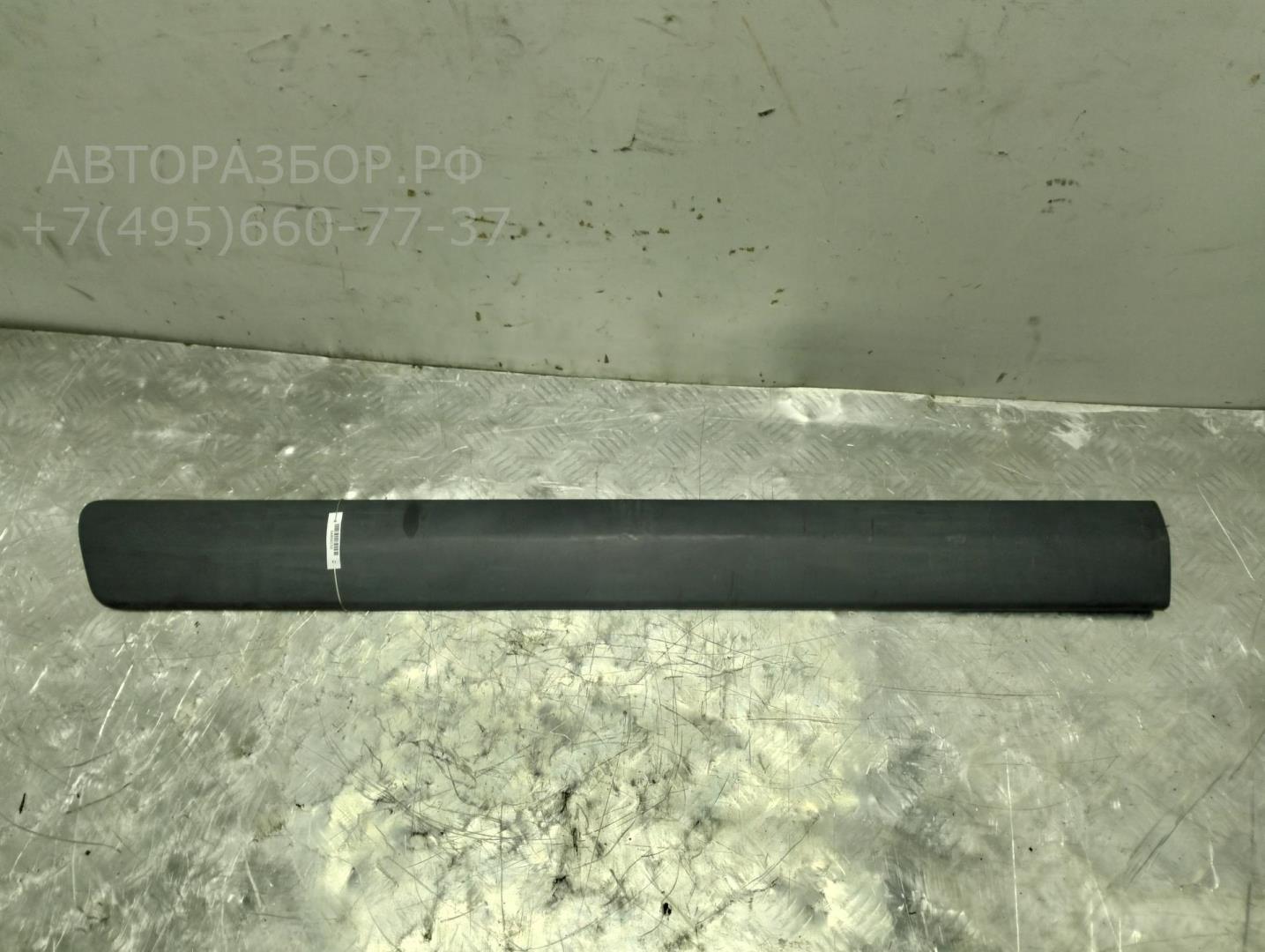 Молдинг двери передней левой