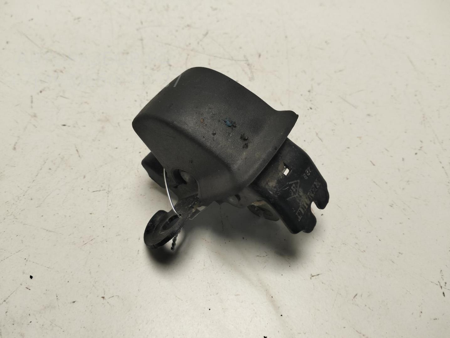 Замок двери задней правой