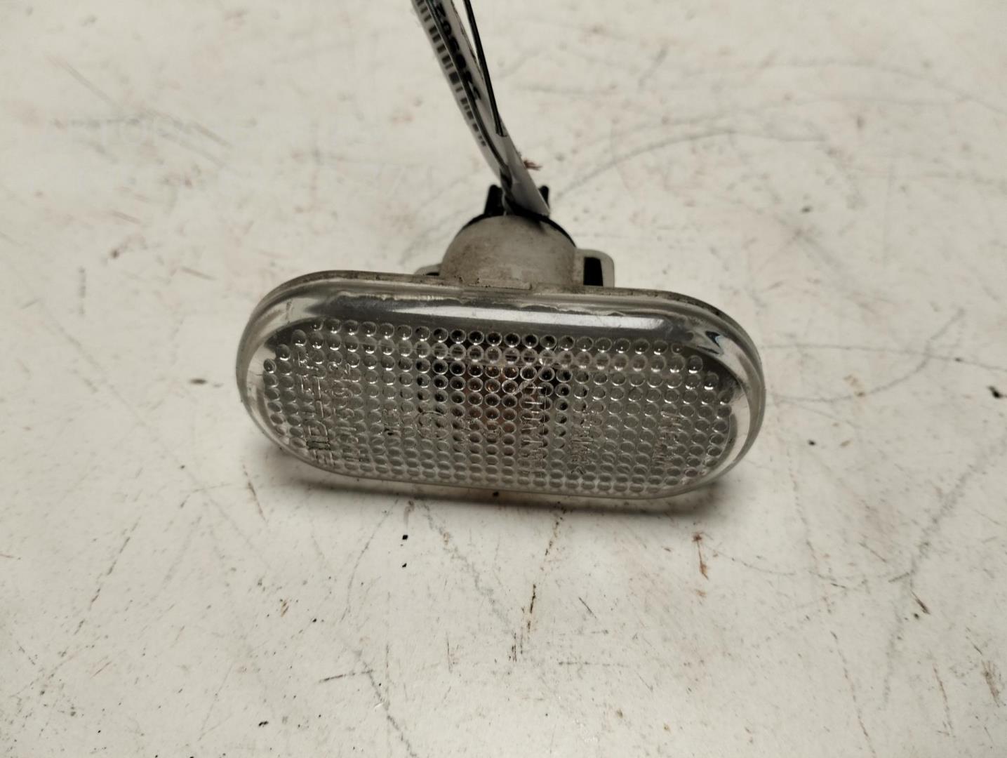 Указатель поворота левый