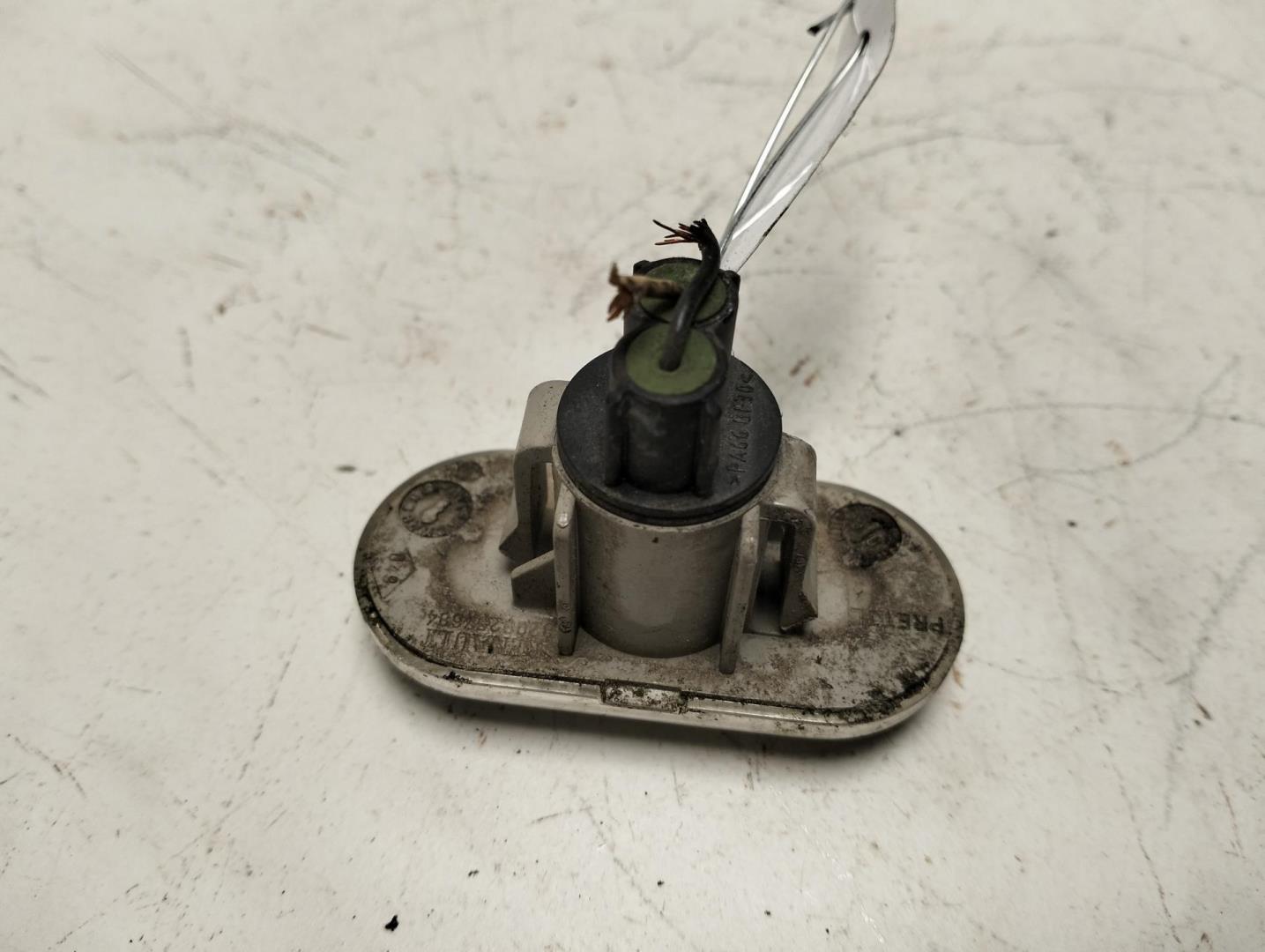 Указатель поворота левый