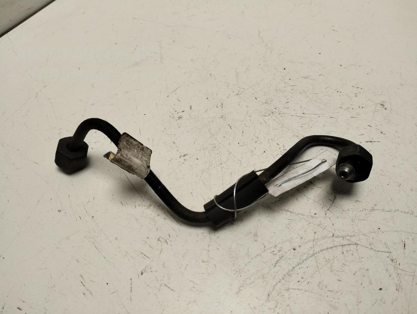 Трубка топливная