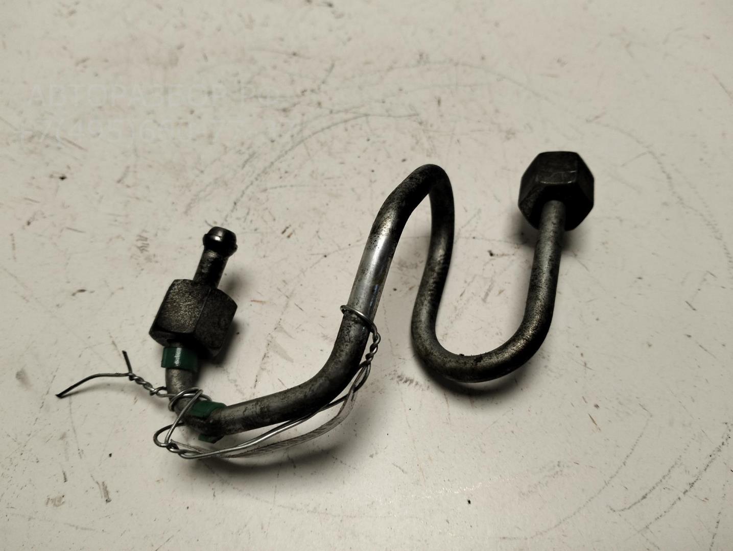 Трубка топливная