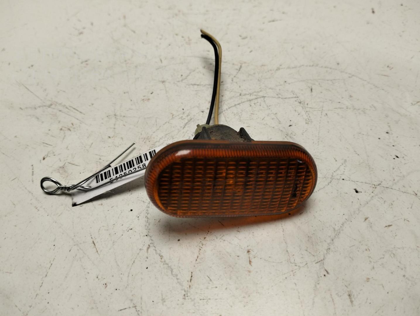 Указатель поворота правый