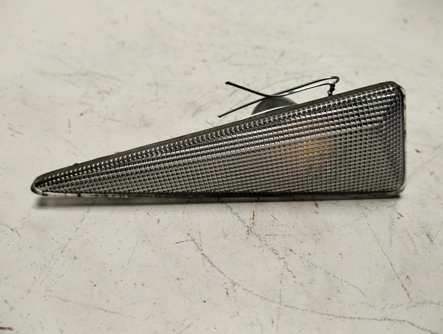 Указатель поворота левый