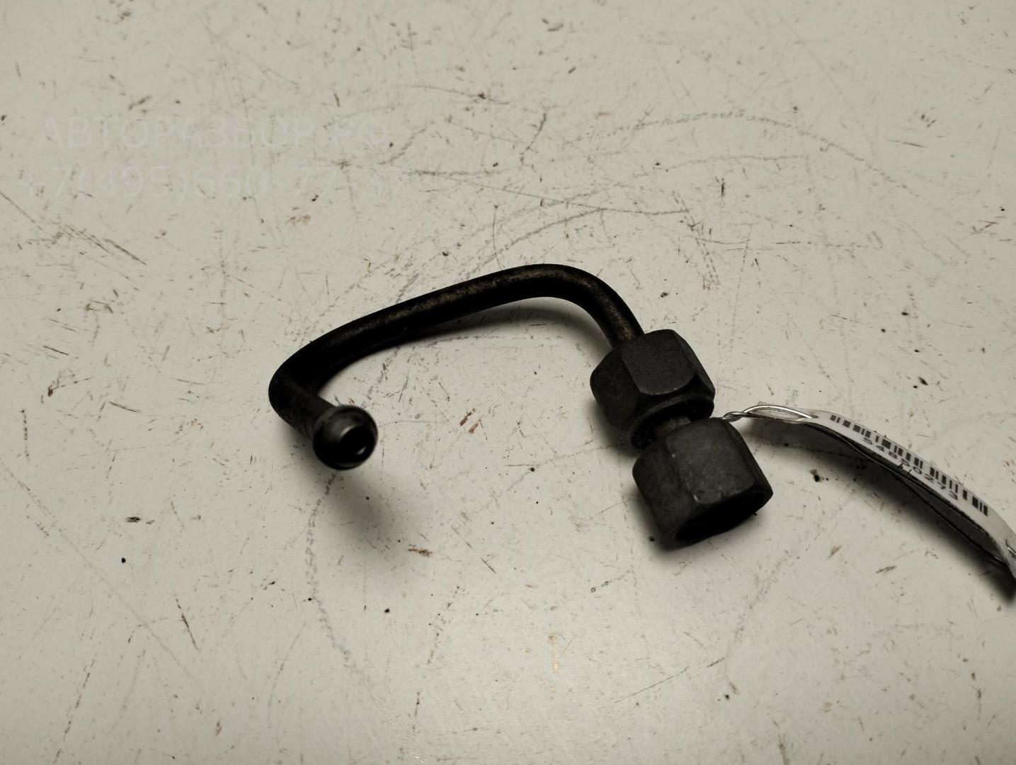 Трубка топливная