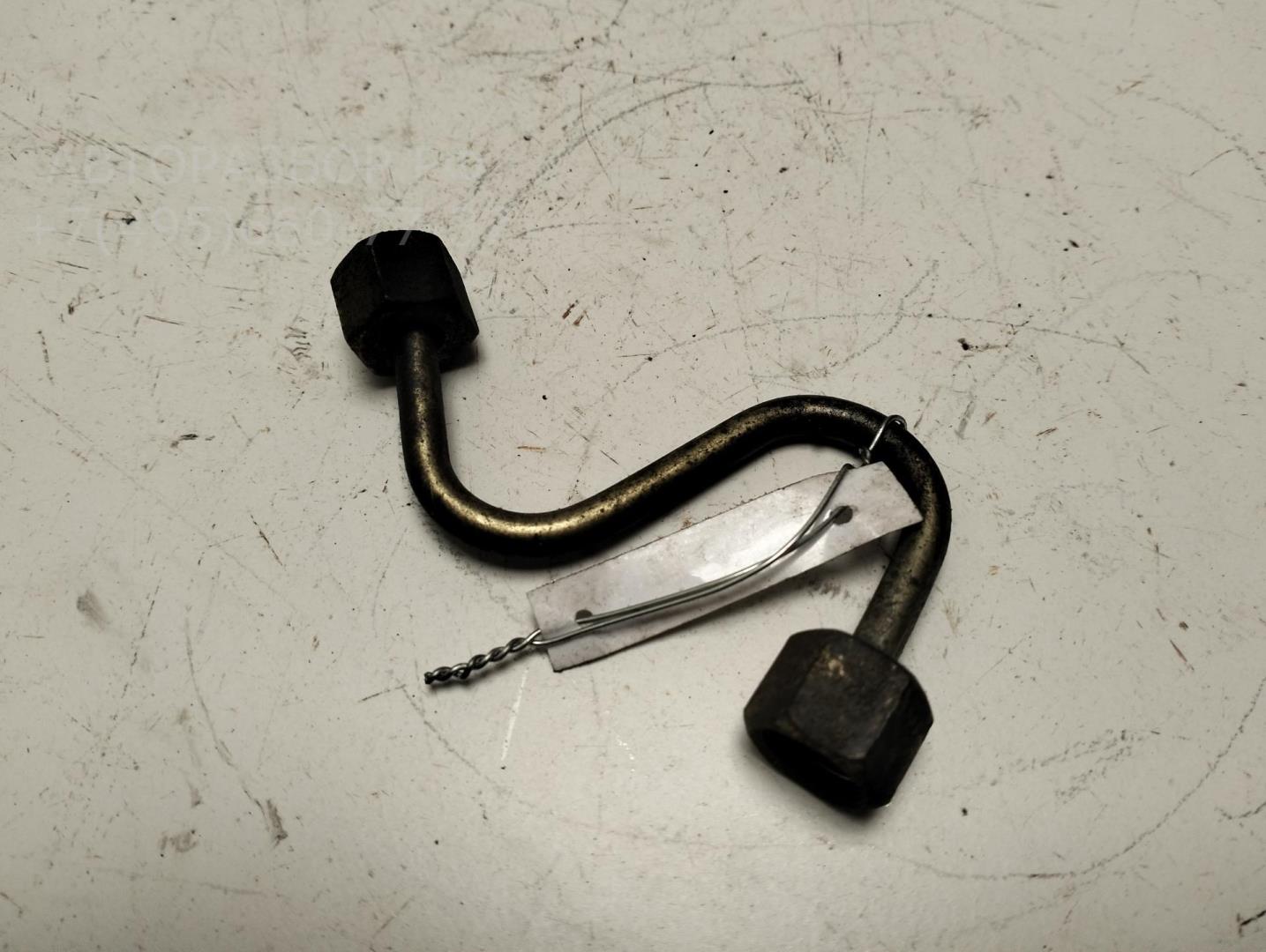 Трубка топливная