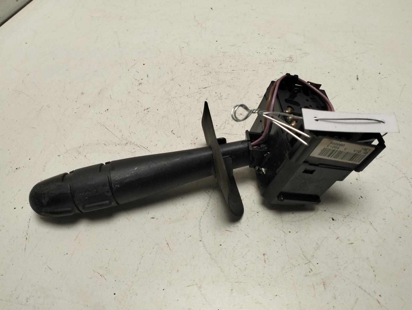 Переключатель поворотов подрулевой