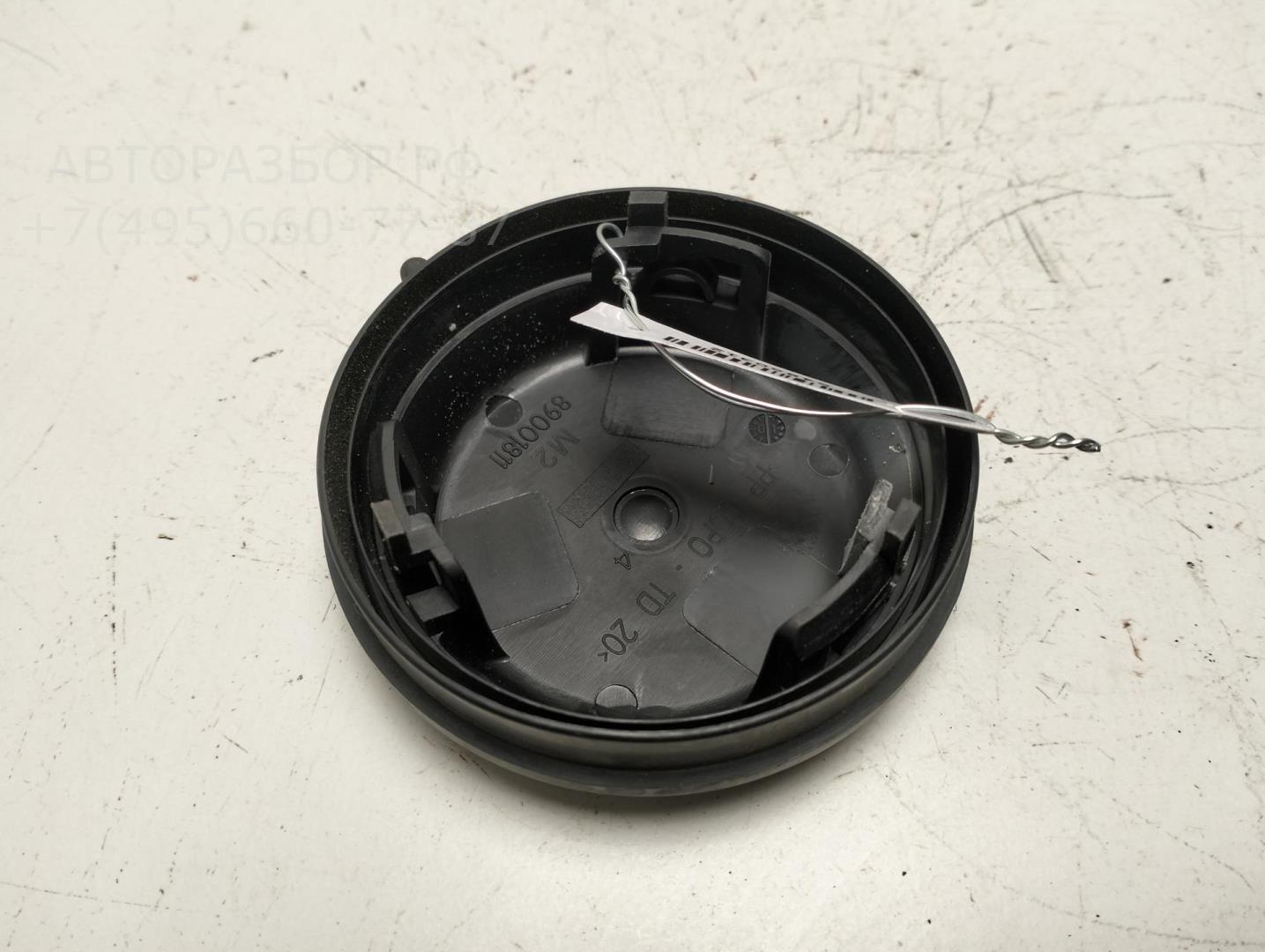 Крышка фары левой