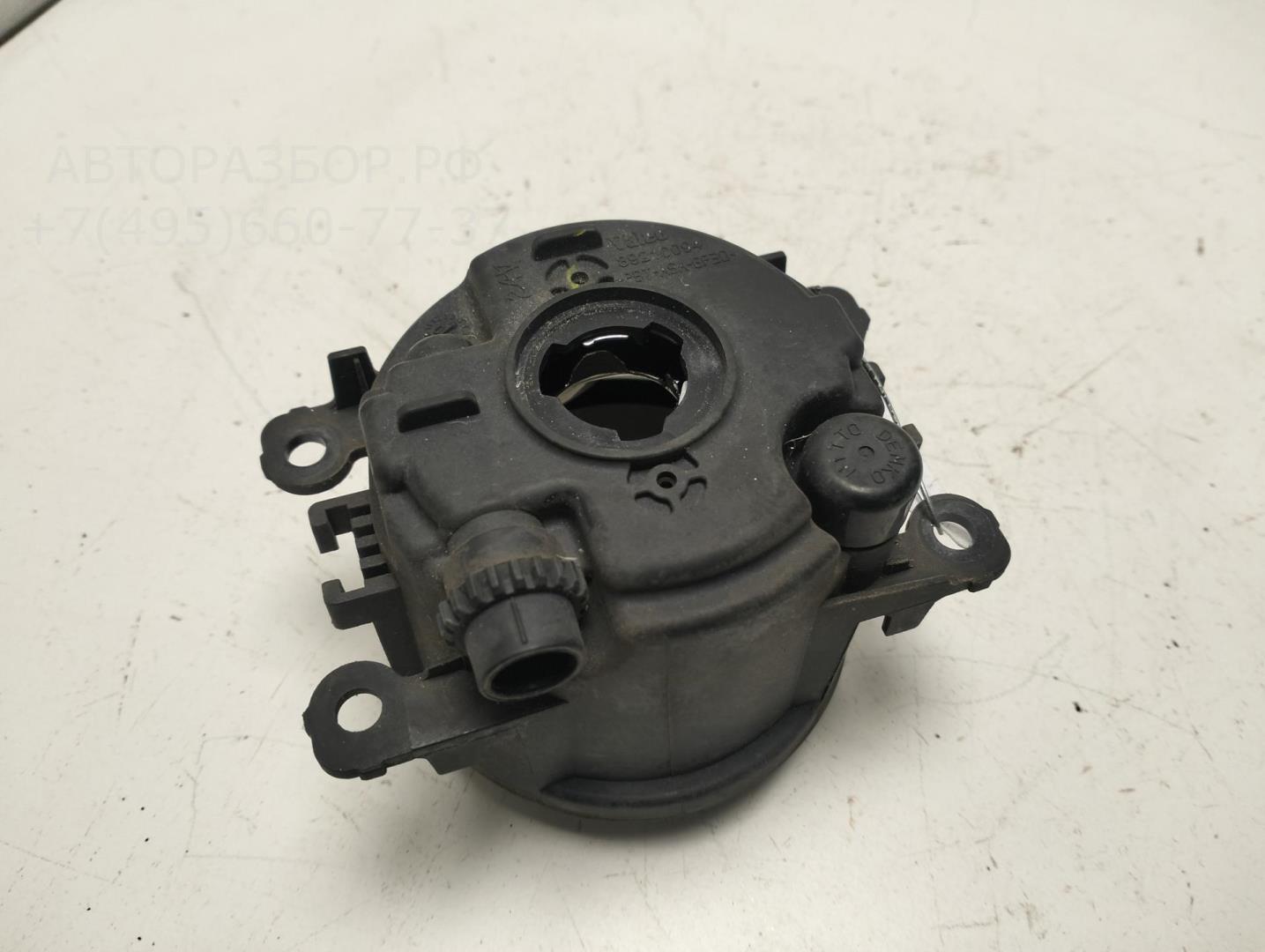 Фара противотуманная правая