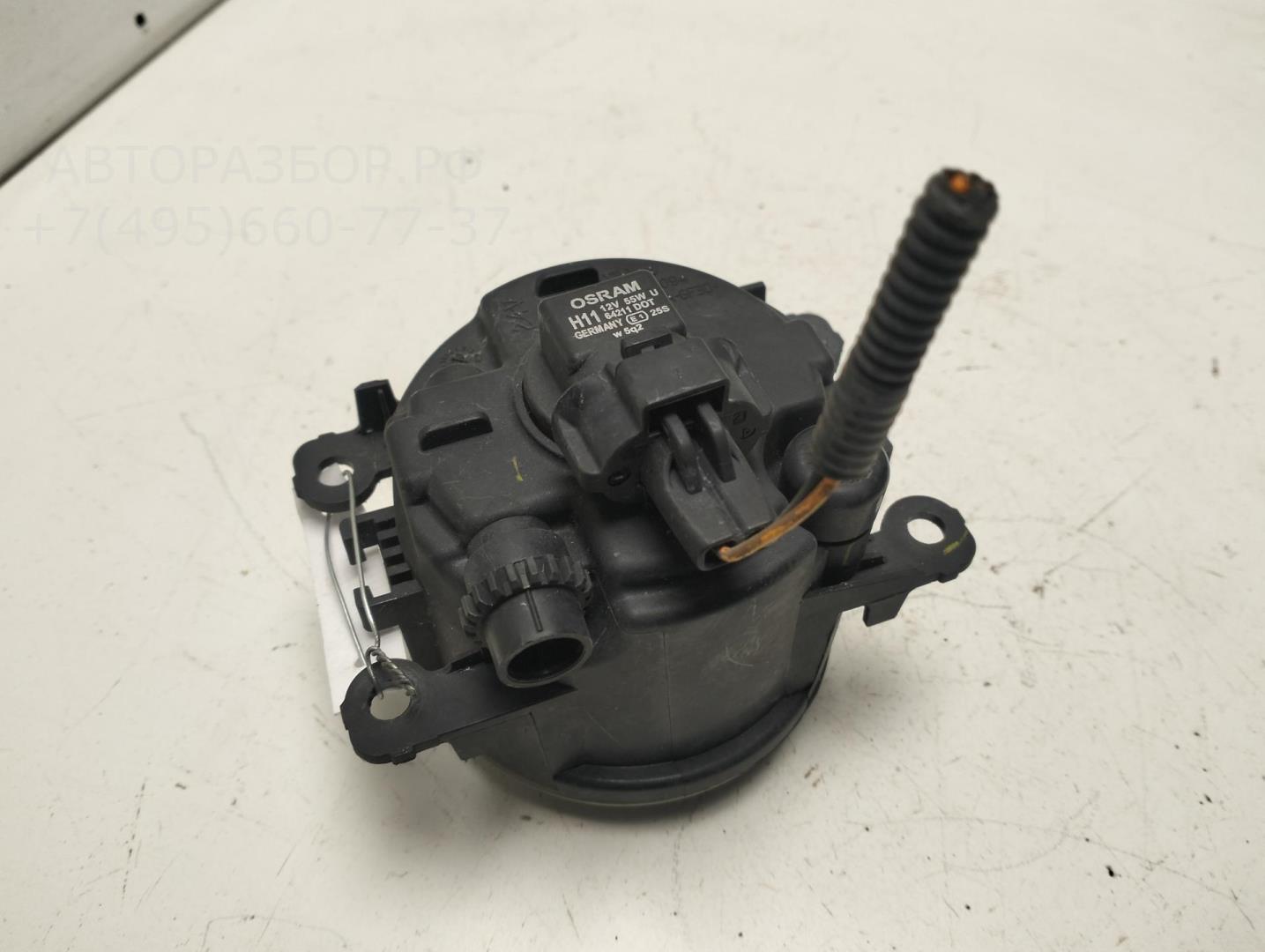 Фара противотуманная левая