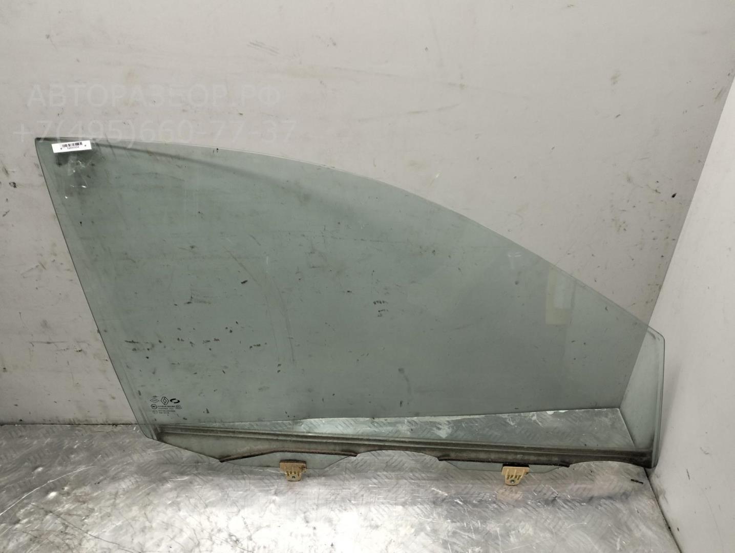 Стекло двери передней правой