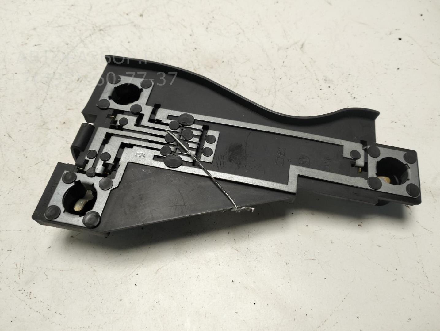 Плата заднего фонаря правого