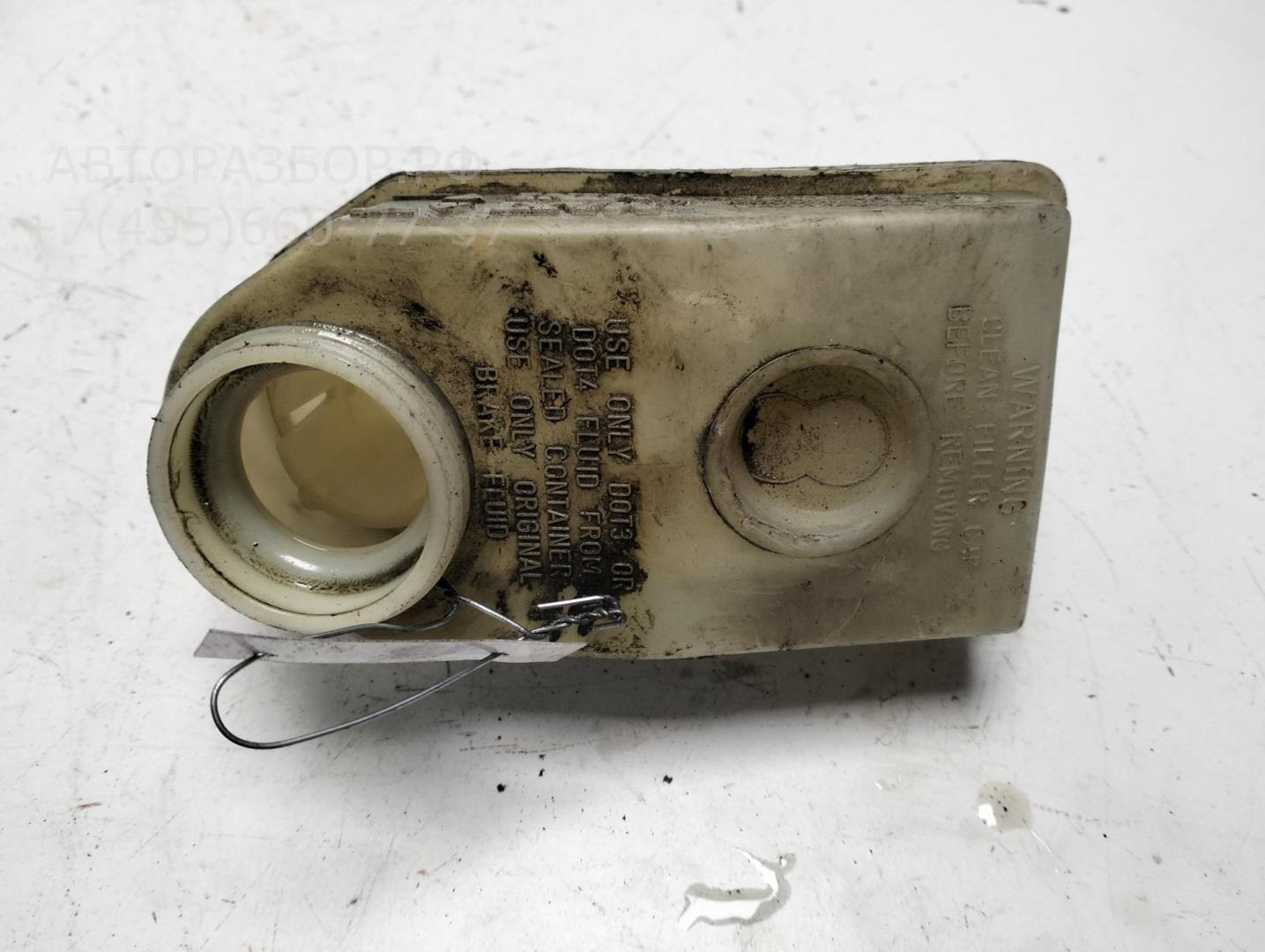 Бачок главного тормозного цилиндра