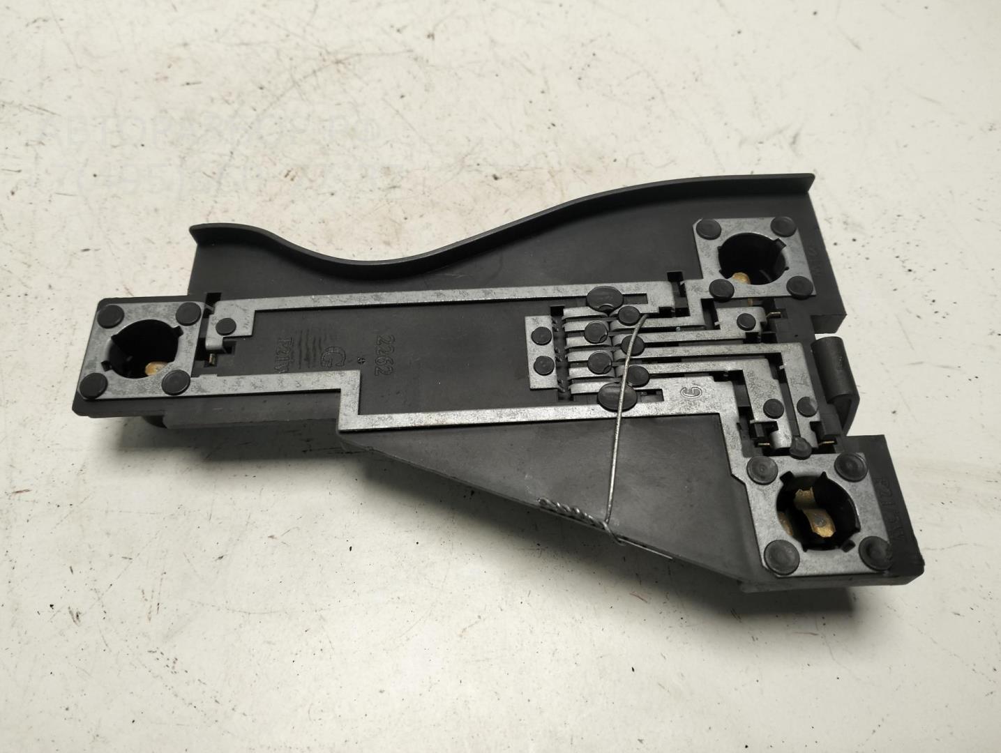 Плата заднего фонаря левого