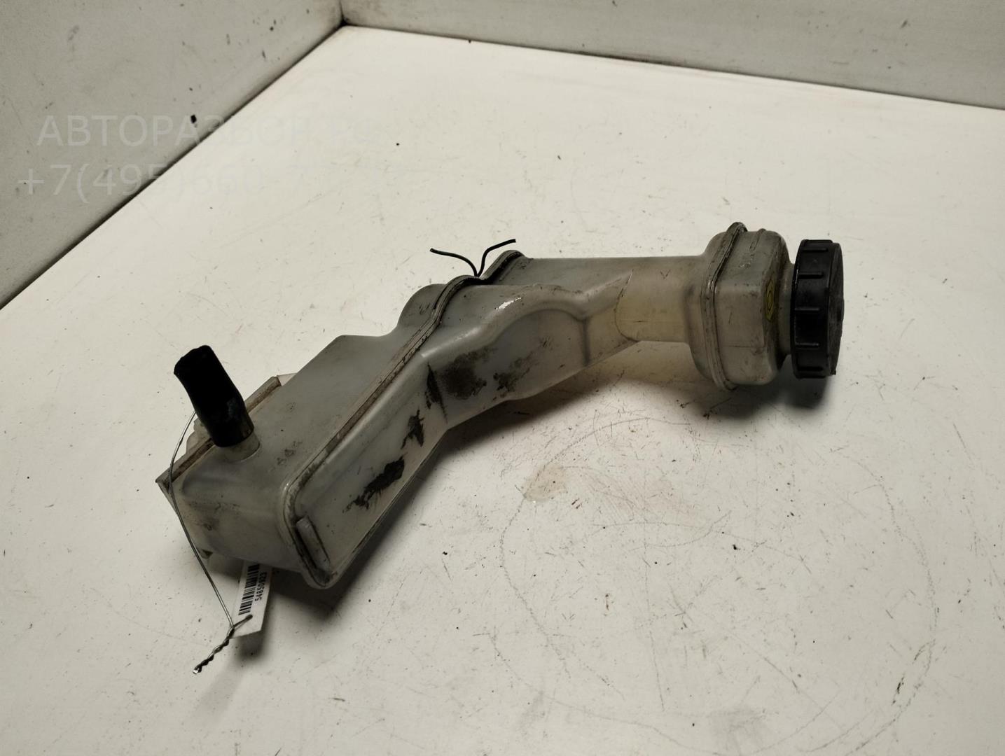 Бачок главного тормозного цилиндра