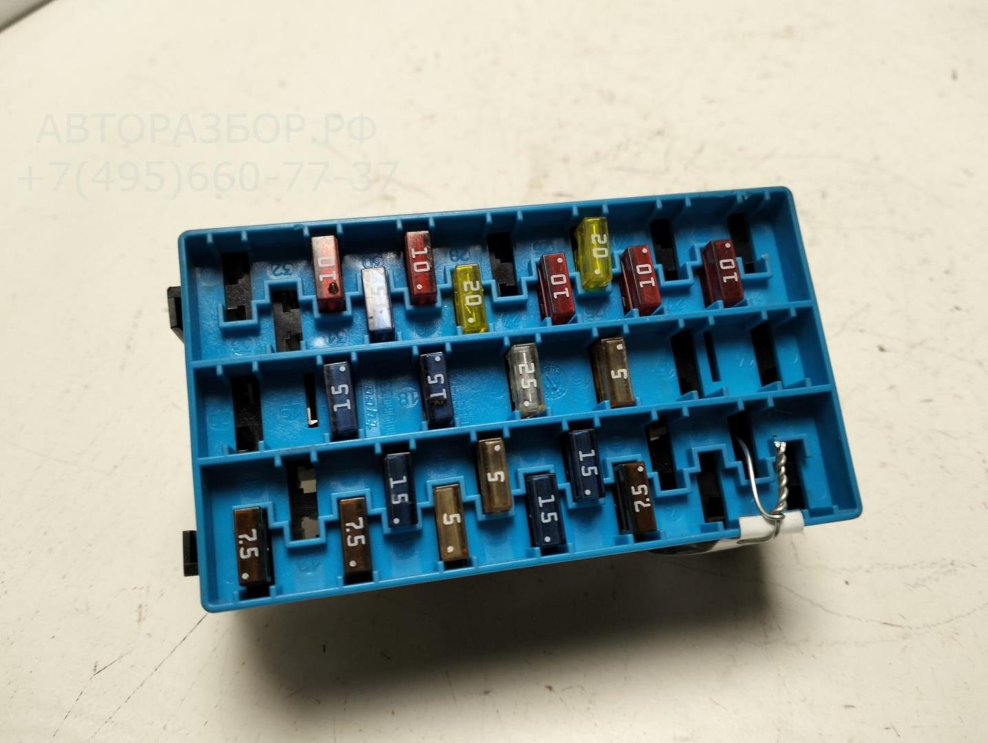 Блок предохранителей