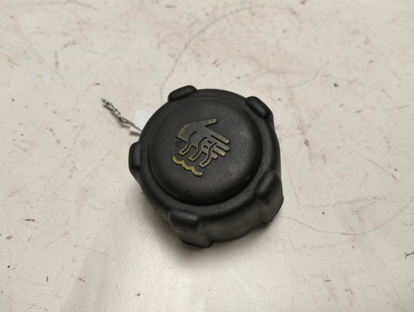 Крышка расширительного бачка