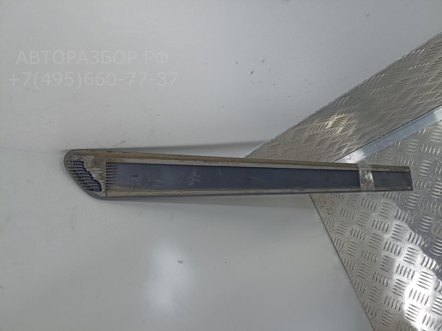 Накладка двери задней левой