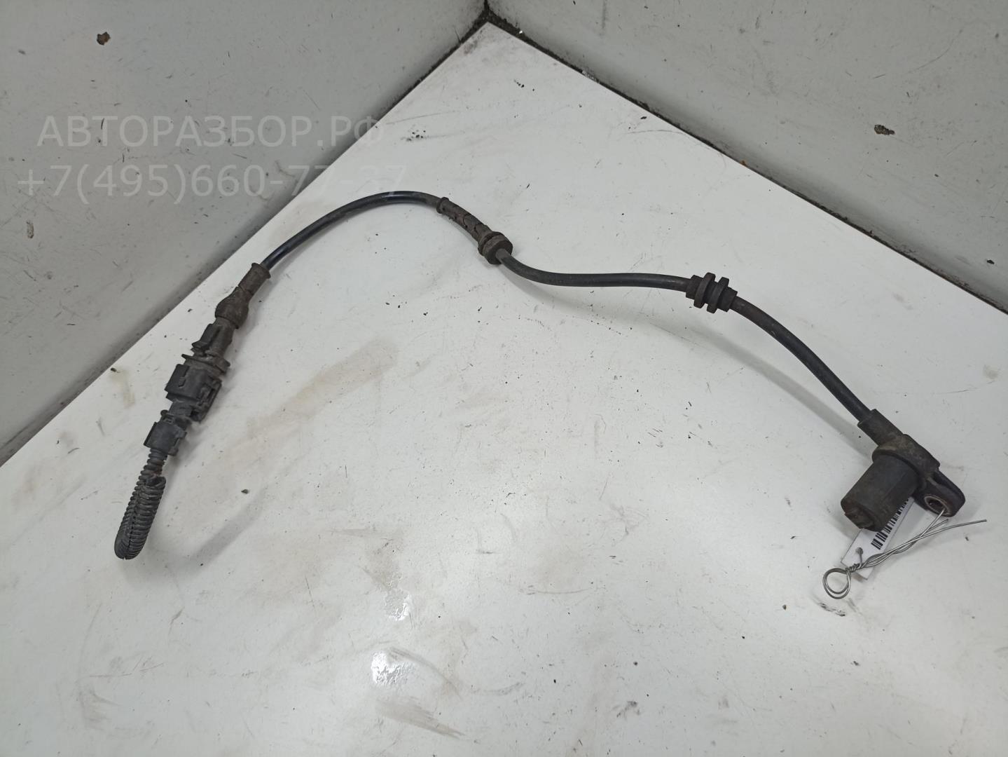 Датчик ABS передний