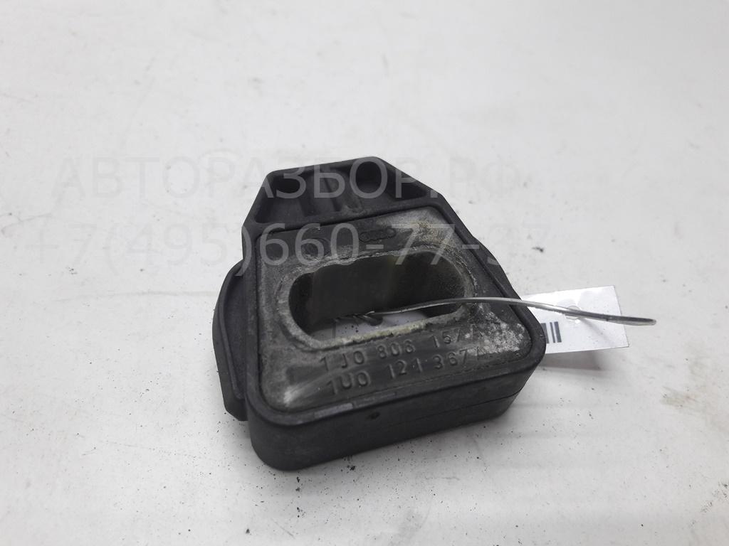 Кронштейн радиатора