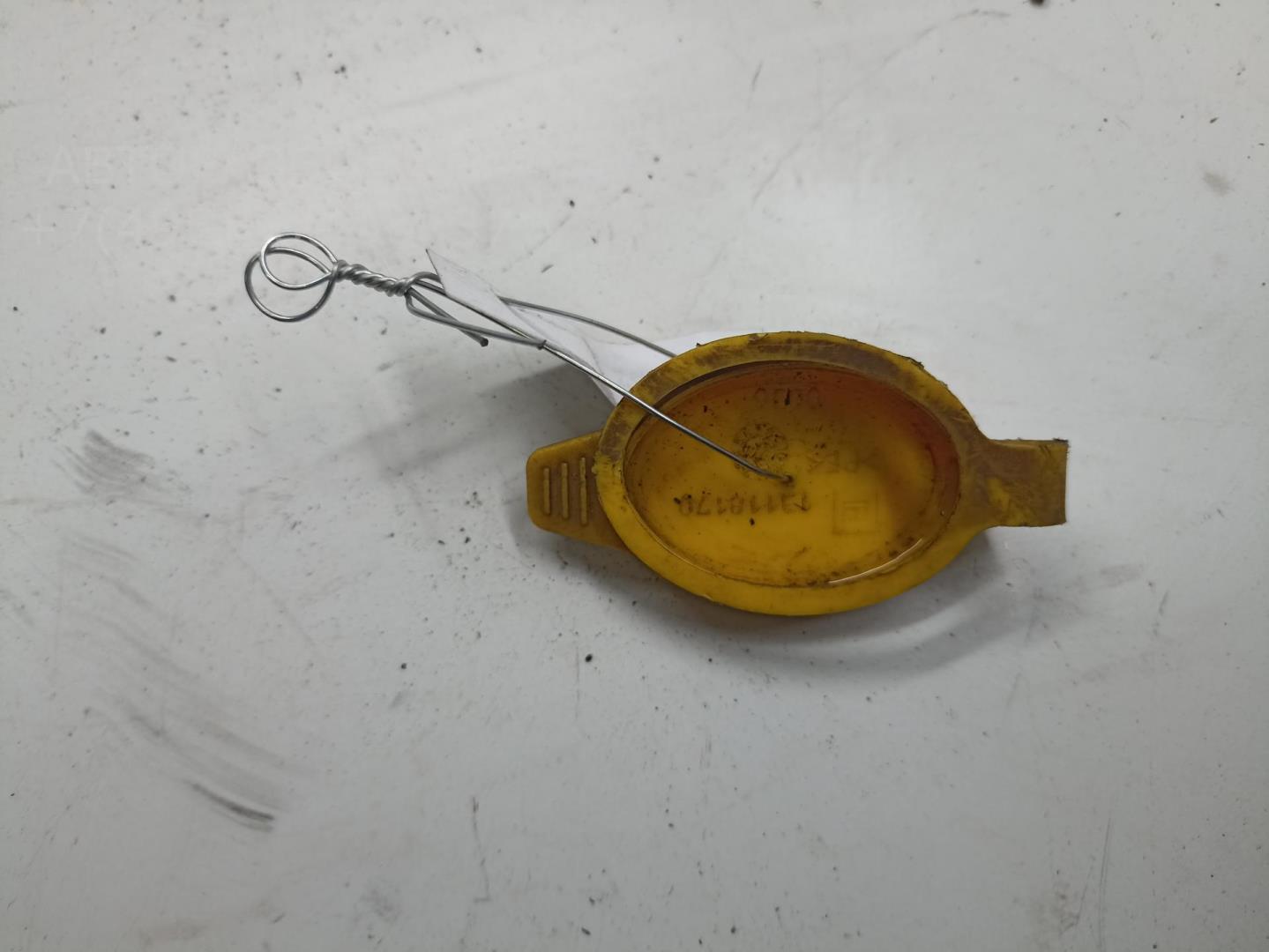 Крышка бачка омывателя