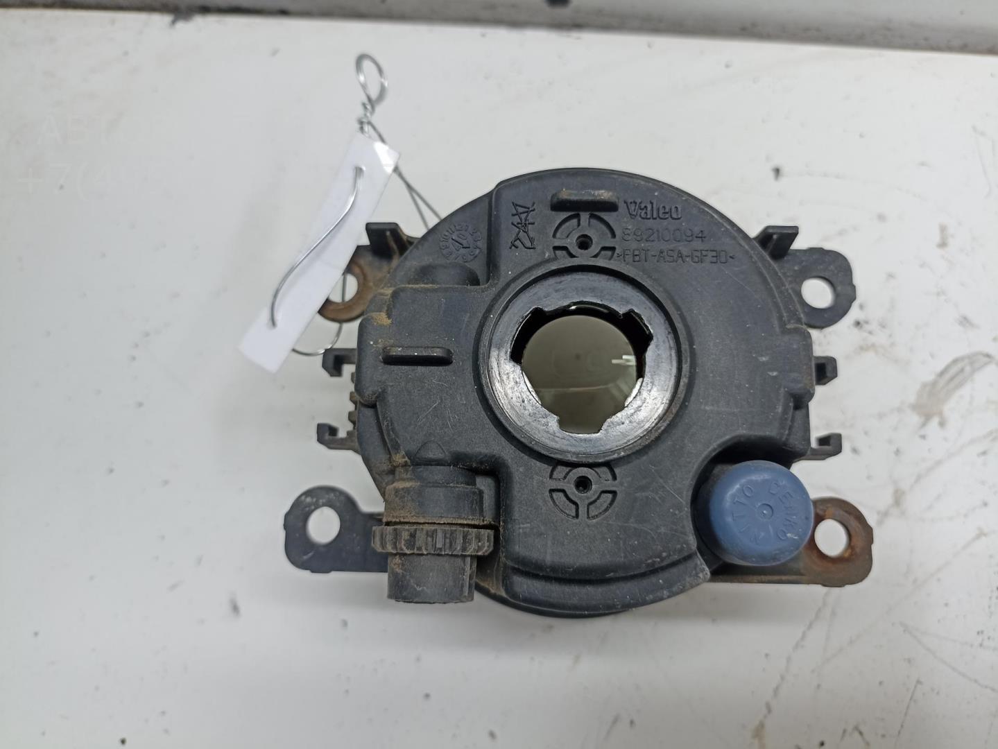 Фара противотуманная правая