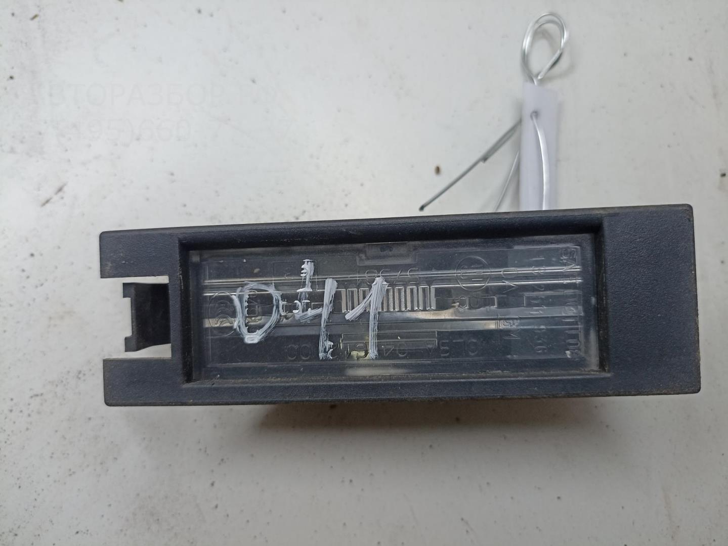 Фонарь подсветки номера