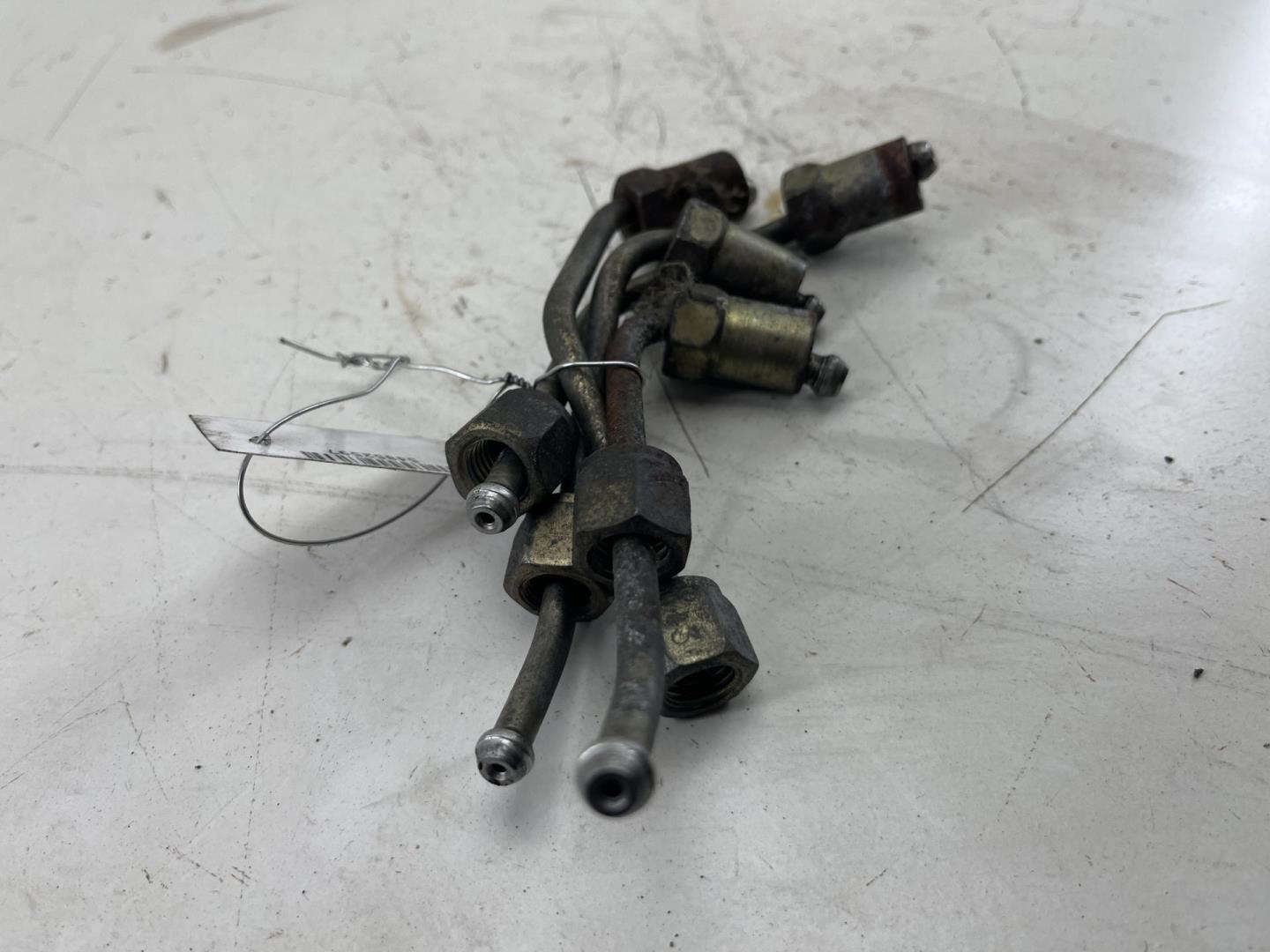 Трубка топливная