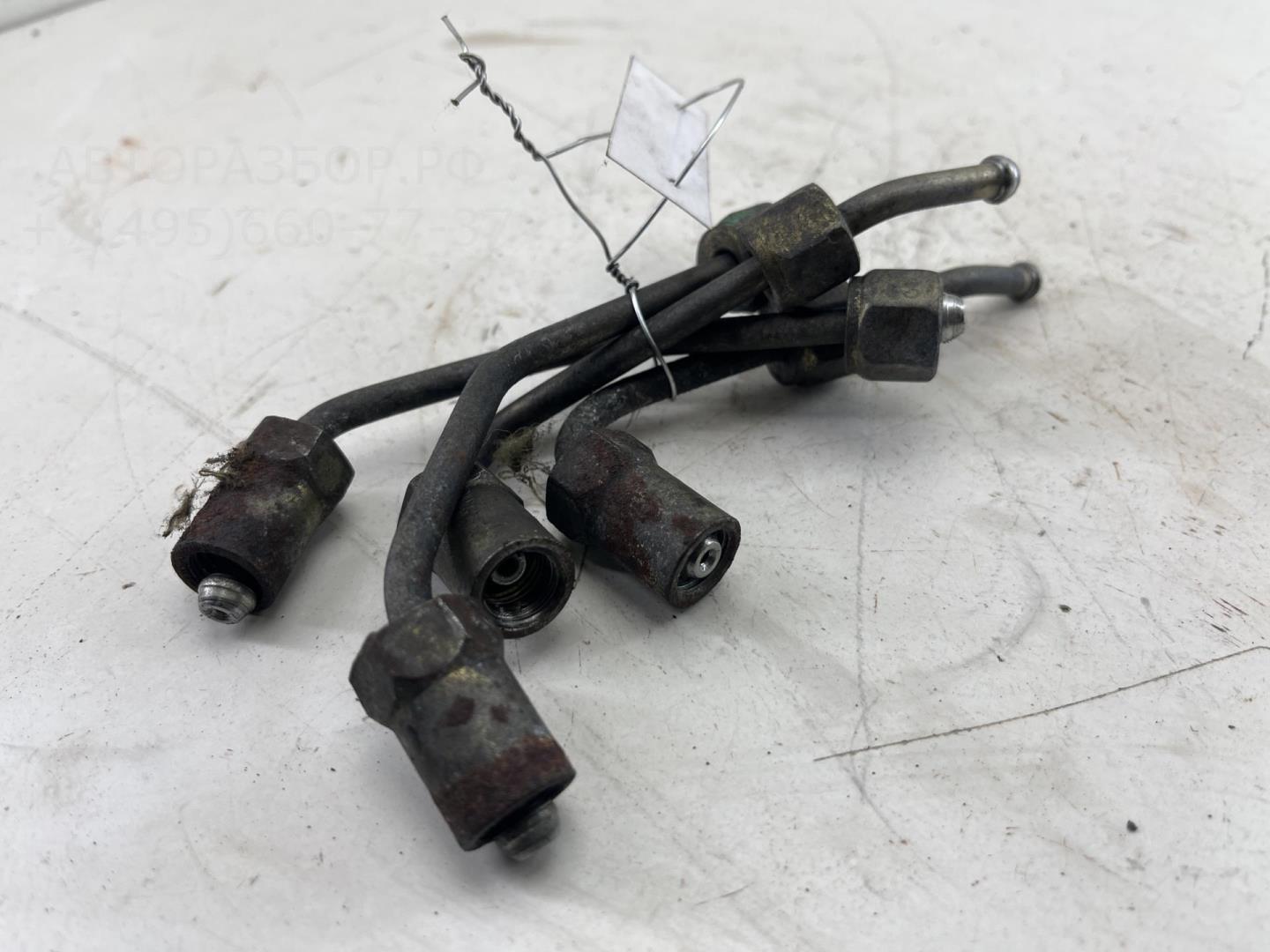 Трубка топливная