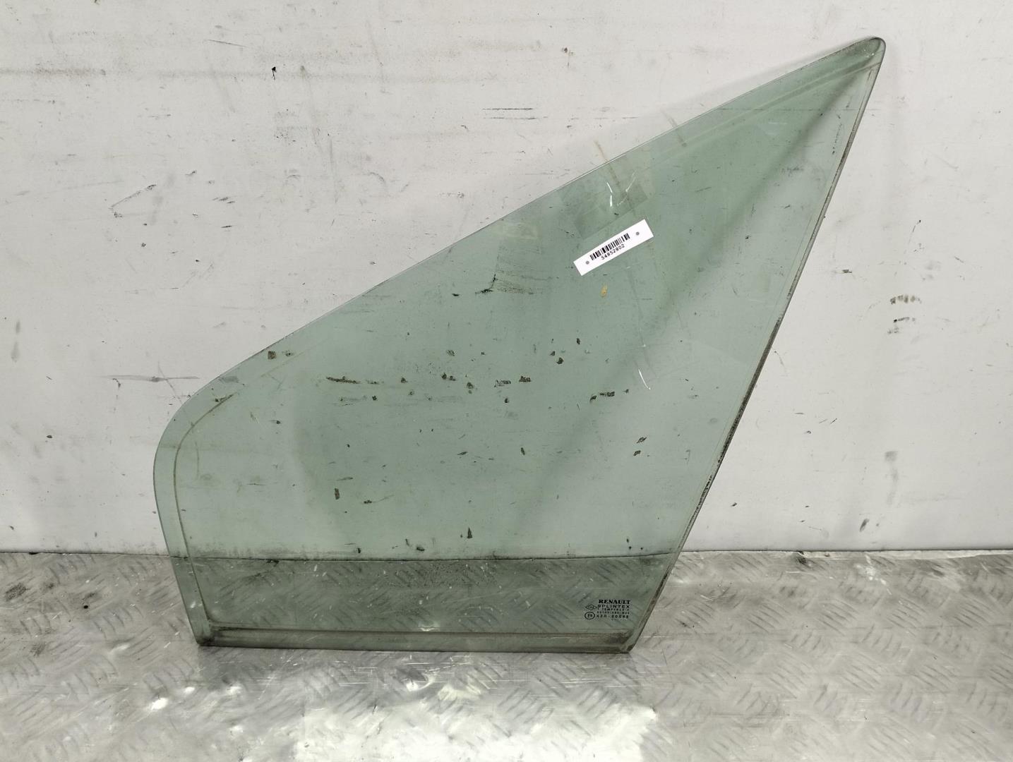 Стекло двери передней левой (форточка)