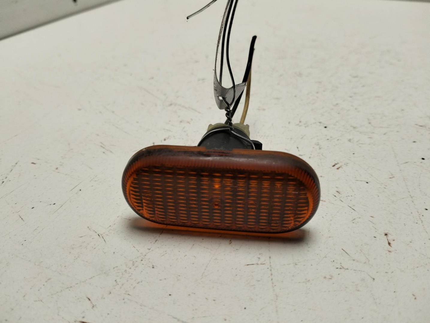 Указатель поворота правый