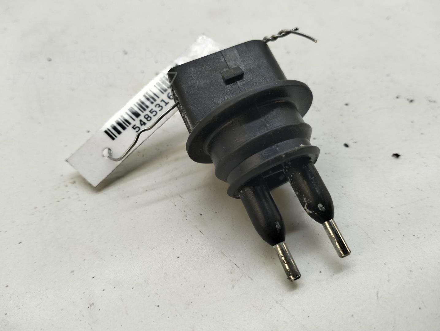 Датчик уровня в бачок омывателя