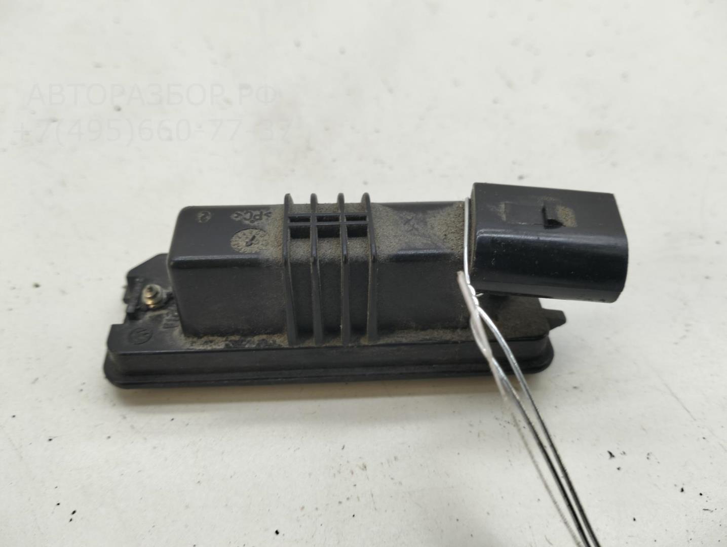 Фонарь подсветки номера